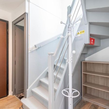 Ideally Located Furnished Townhouse With 3 Bedrooms Parking & Garden Annecy Eksteriør billede