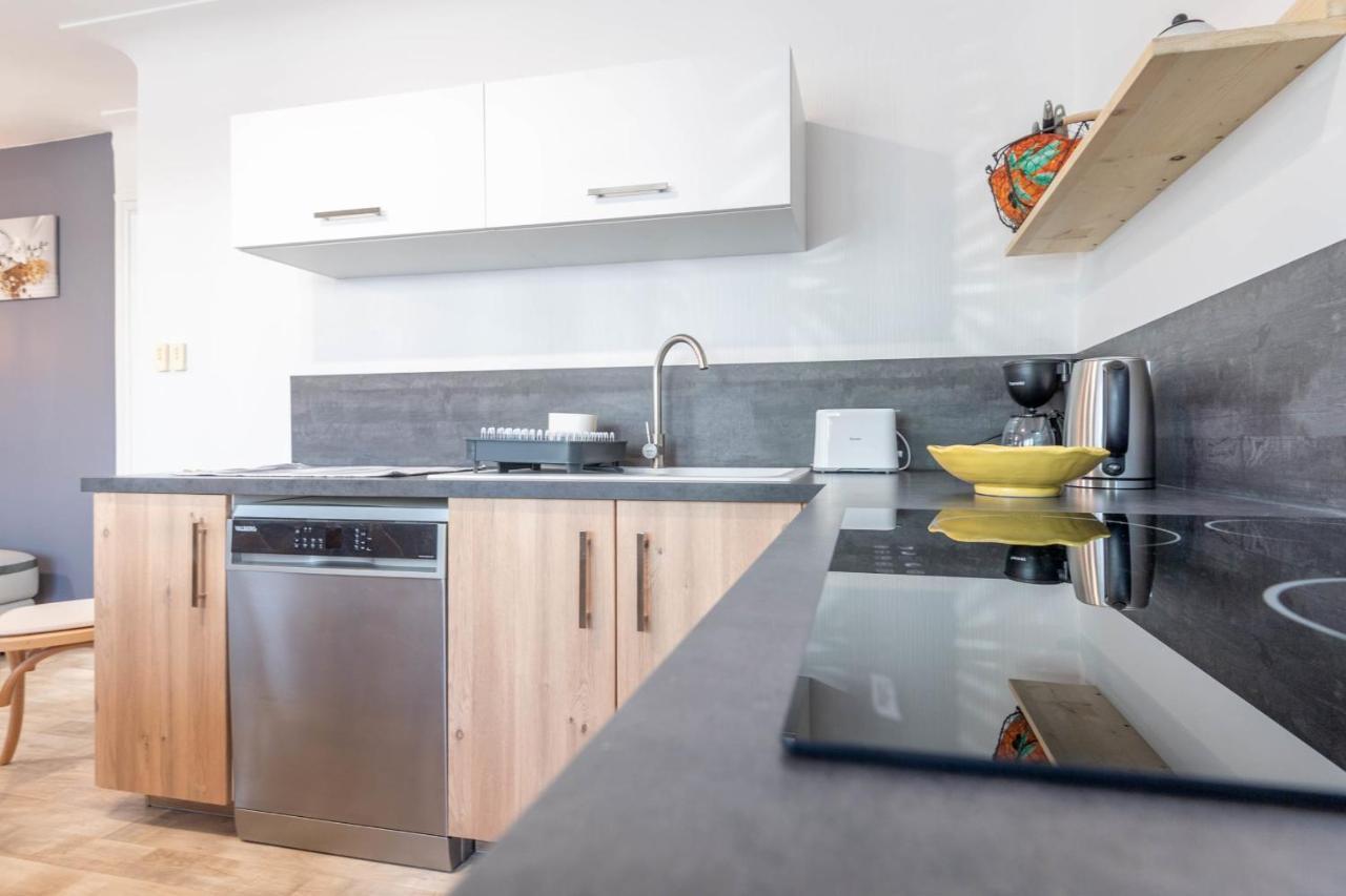 Ideally Located Furnished Townhouse With 3 Bedrooms Parking & Garden Annecy Eksteriør billede