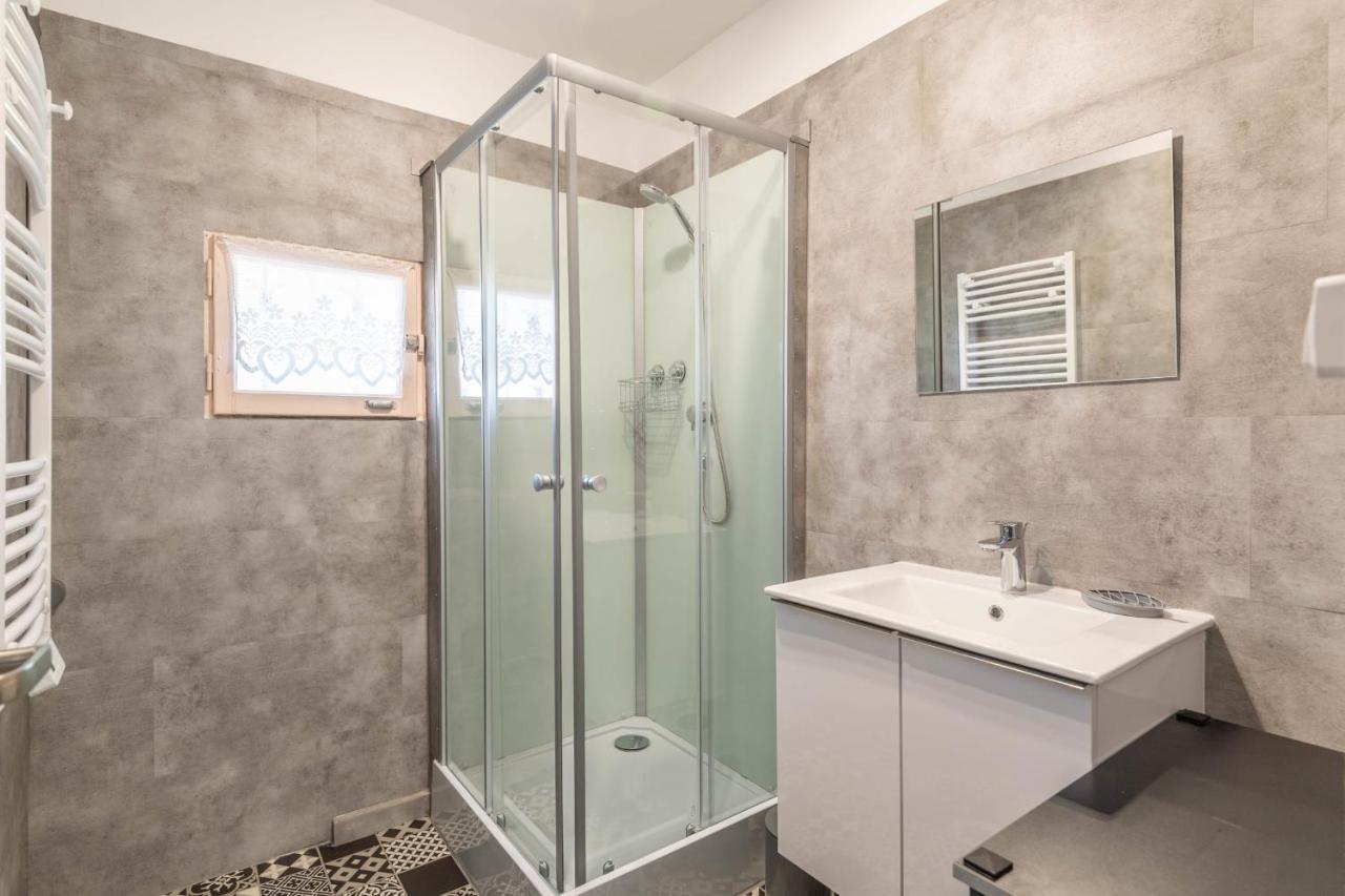 Ideally Located Furnished Townhouse With 3 Bedrooms Parking & Garden Annecy Eksteriør billede