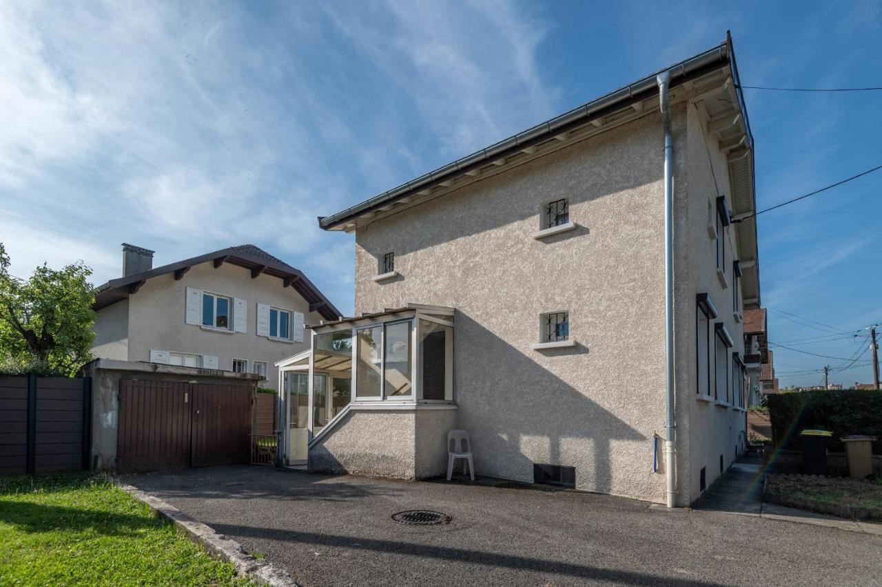 Ideally Located Furnished Townhouse With 3 Bedrooms Parking & Garden Annecy Eksteriør billede